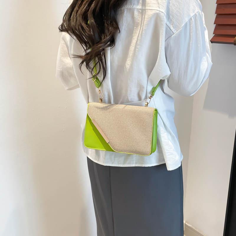 Popular diagonal iron edge portable small square bag women's 2025 winter new fashion chain shoulder bag commuter messenger bag