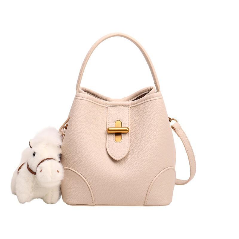 

2026 New Women s Bag Is Fashionable Simple Commuting Light Luxury Cross-body One-shoulder Underarm Bucket Handbag No pendant model off білий колір