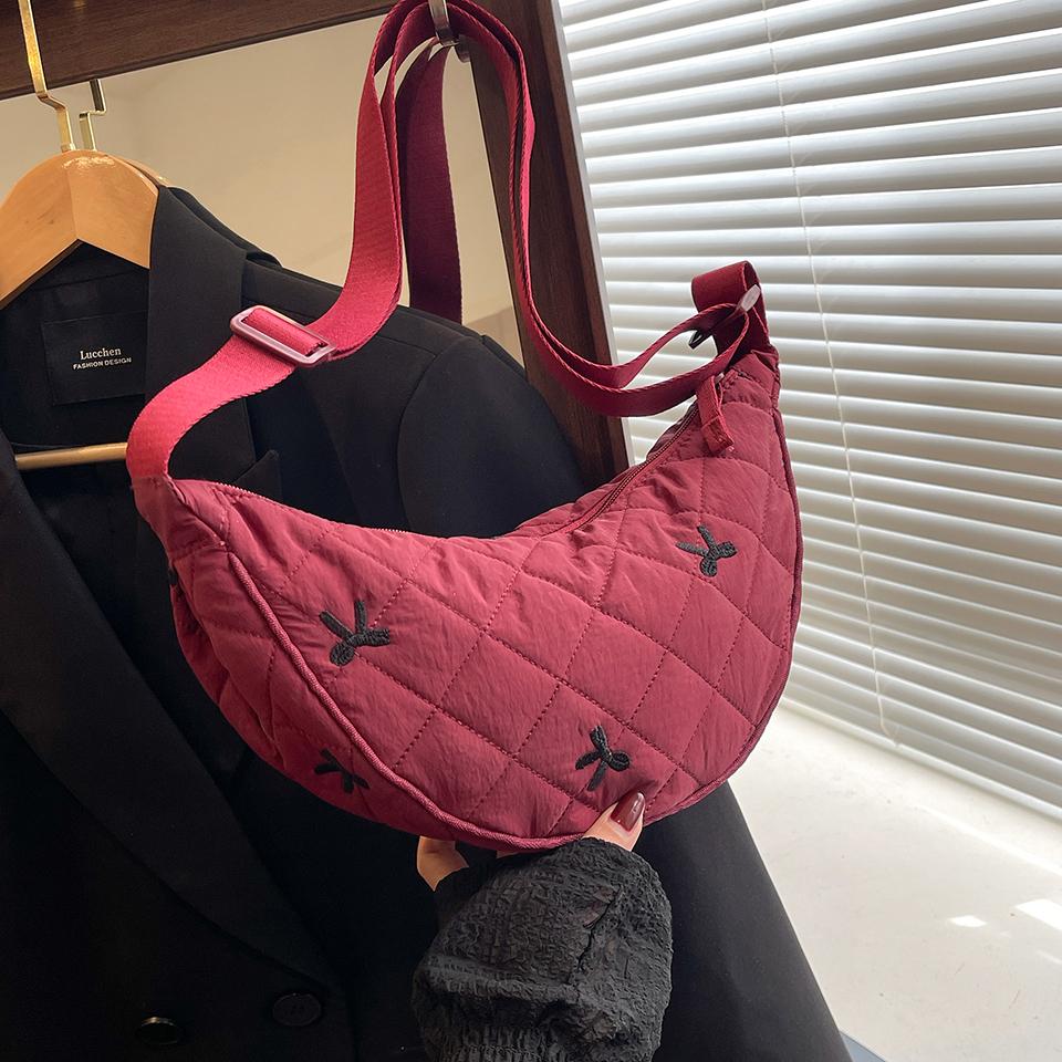 Stylish Dumpling Bag Adjustable Strap Fashi Hobo Sling Pack Trendy Half Mo Bag Outdoor Travel Bag Men & Women