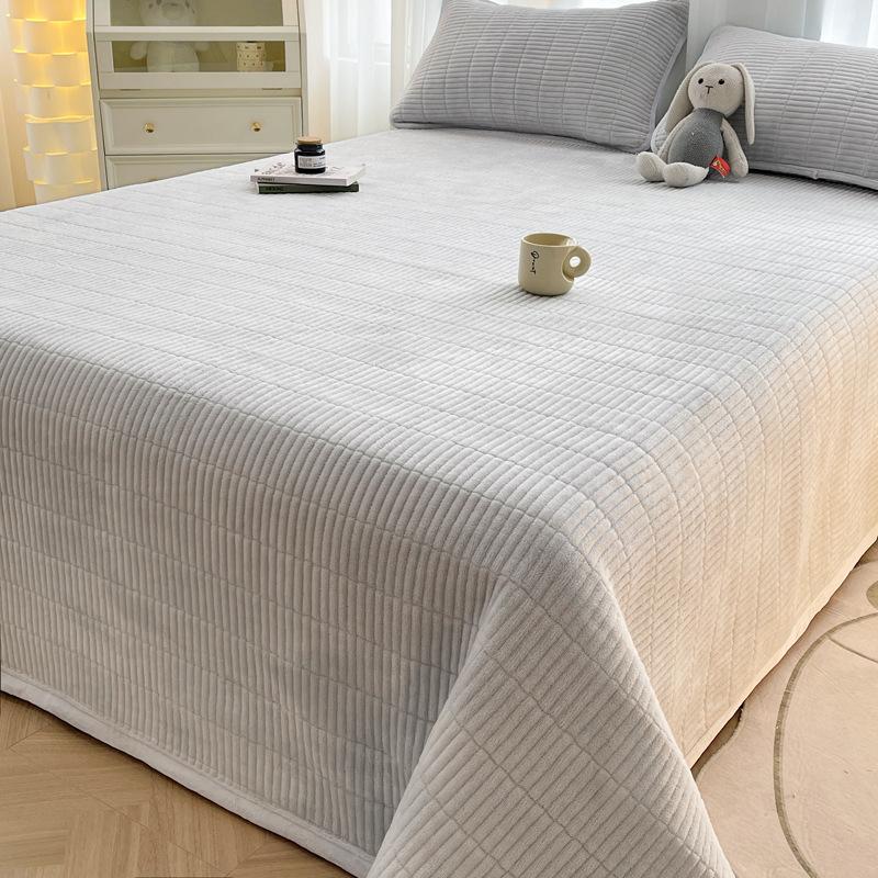 Thickened Milk Velvet Bed Cover for Autumn and Winter, Warm Cotton Bed Sheet with Velvet Mattress, Tatami Bedding