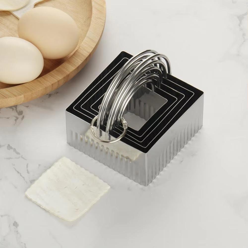 5 Stück 5 Größen Keksform Spitze/Gerade Kante Sandwichform Küche