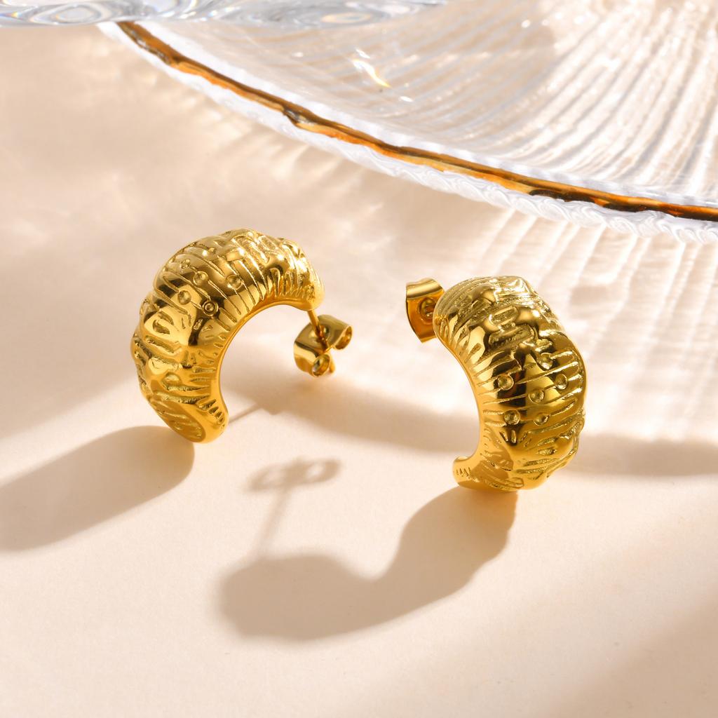 Stainless Steel C Shape Stud Earrings for Women Geometric Irregular Wrinkle Texture Large Gold Color Earrings Fashion Earring