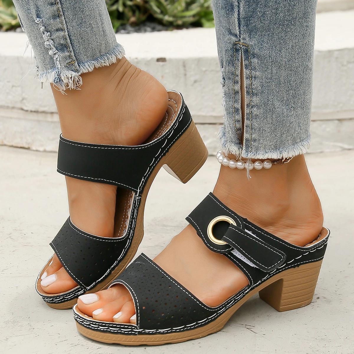 

Женская обувь 2025 года, новые летние женские тапочки на высоком каблуке, простые однотонные нескользящие тапочки, женские повседневные легкие сандалии для отдыха на открытом воздухе 36