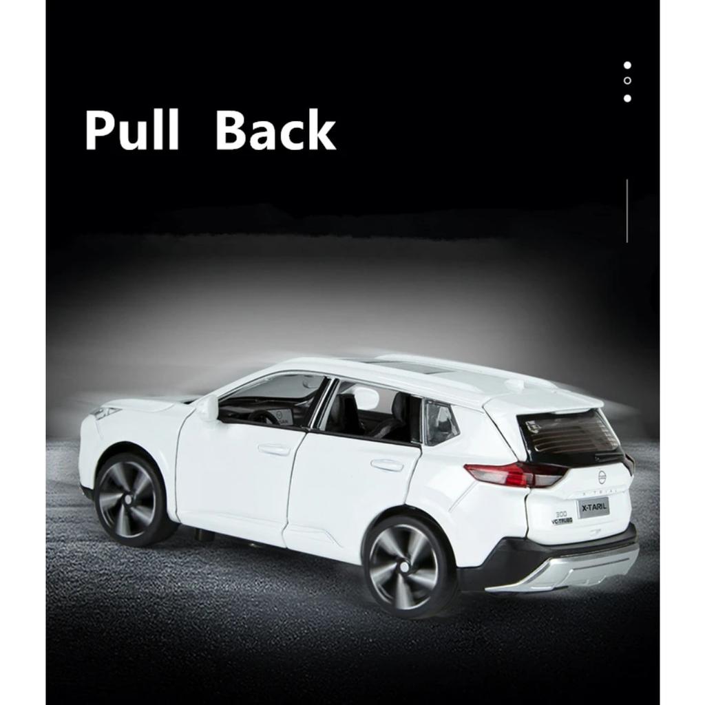 1/32 Nissan X-TRAIL SUV Alloy Car Model Diecast Metal Off-road Vehicles Car Model Simulation Sound and Light Childrens Toy Gifts