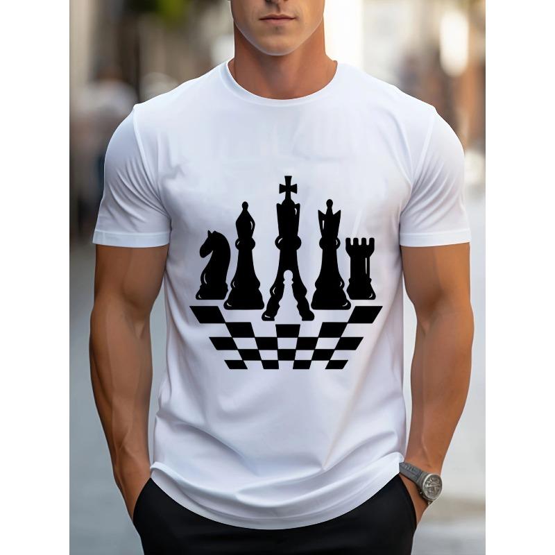 Europäische Größe Herren Dunkelblaues T-Shirt mit Schachfiguren Grafikdesign und Karomuster, Lässiges Outdoor-Taschen-Schwarzhosen-Outfit