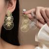 Retro Hollow Round Long Earrings Wind Elegant Gentle Stud Earrings Fashion Light Luxury High-End Earrings Women