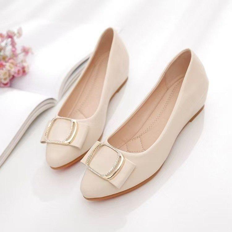 Beef Tendon Sole Shallow Mouth Single Shoes Women's 2025 New Spring Versatile Soft Sole Work Leather Shoes Women's Soft Leather Pointed Flat Shoes
