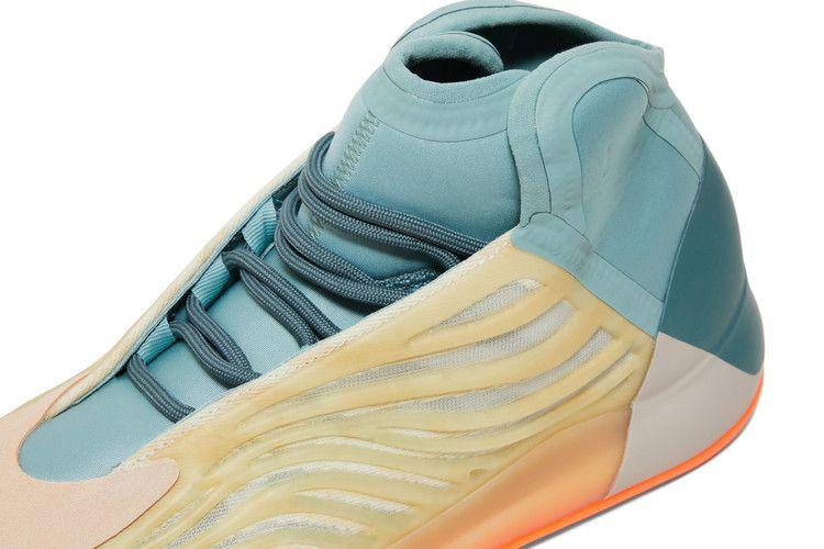 adidas Yeezy QNTM Hi-Res Coral