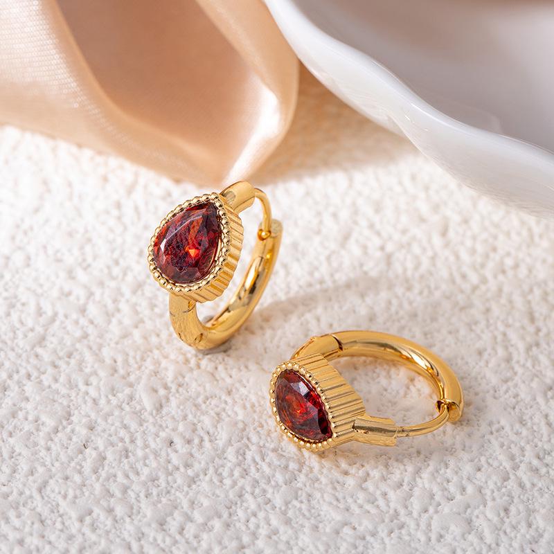 Hochwertige Edelstahl-Sternohrringe mit Vintage-Smaragd- und Zirkonkristallen