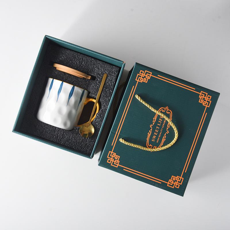Retro Japanese Ceramic Mug with Lid, High-Temp Resistant, Large Capacity, Ideal Gift for Couples