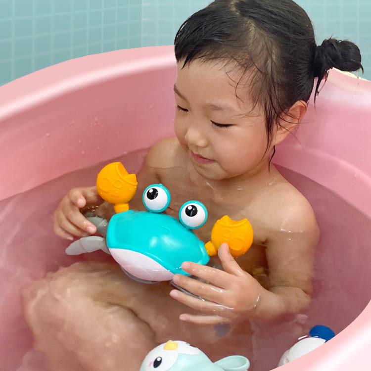 Water And Land Crabs, Children Learn To Walk And Play In Water Crabs, Babies Learn To Bathe Toys