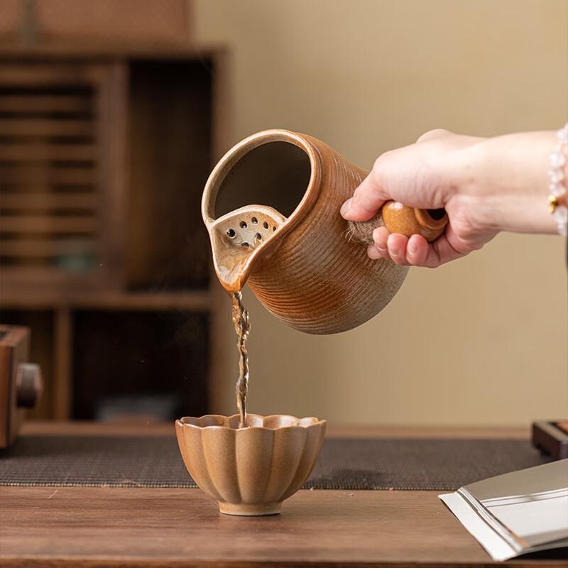 Coarse Pottery Fireside Tea Pot