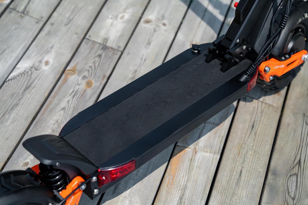 JOYOR T10 Electric Scooter 2*1000W Motor, 60V 18Ah Battery, 10 Inch Off-Road Tires, 75KM Range, Hydraulic Brakes E-Scooter