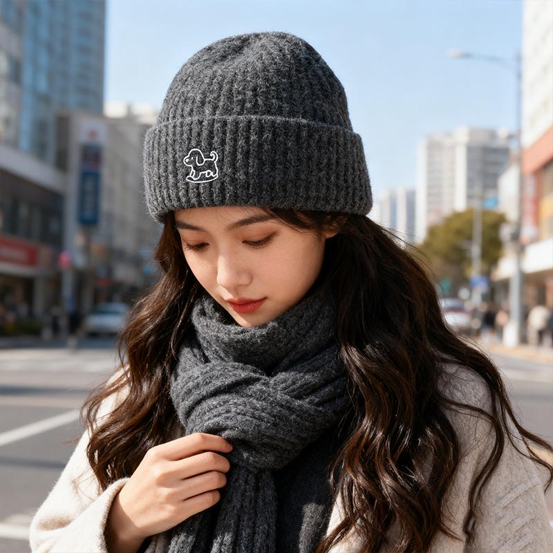

New Autumn and Winter Hats for Women Cartoon Puppy Cold Hat Embroidered Woolen Hat Warm Ear Protection Small Knitted Hat Showing Face M（56-58cm）