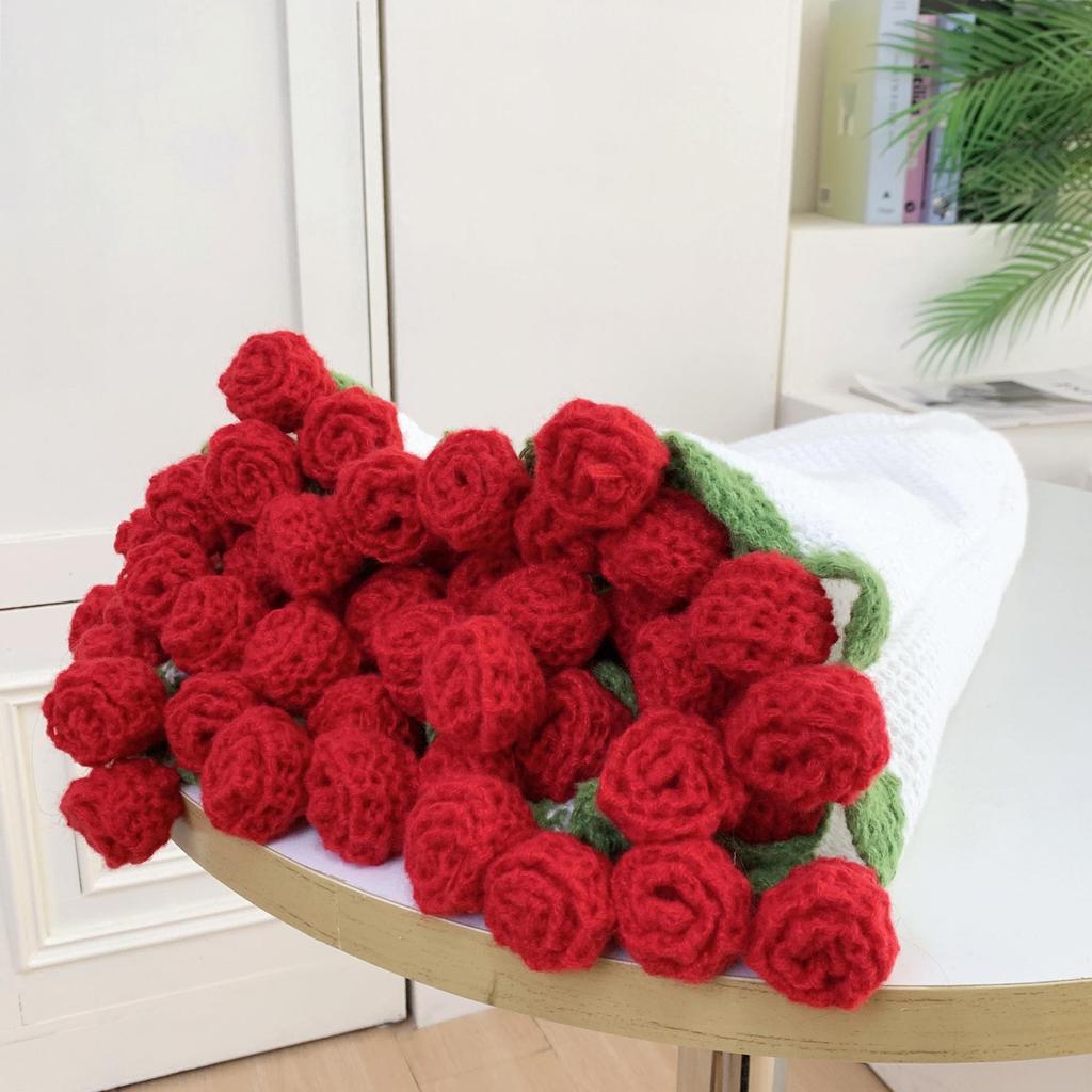 Handmade Knitted Gradient Rose Bouquet Wool Blanket - Perfect Valentine's Day Sofa Nap Gift