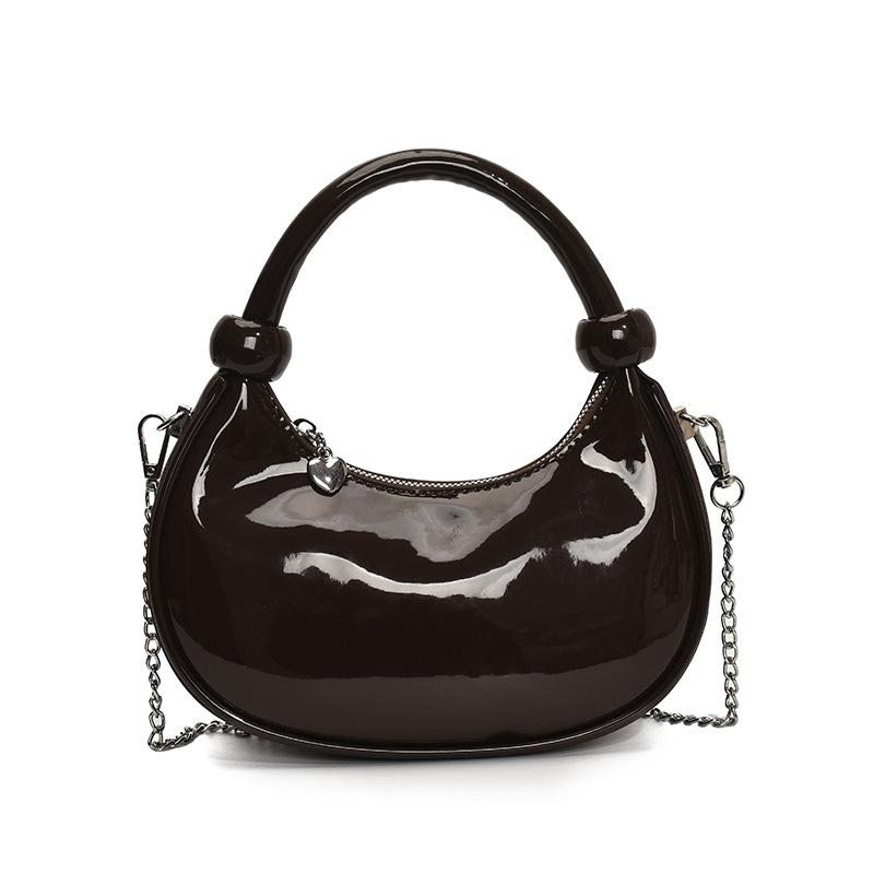 Trend wholesale fashion simple personality patent leather portable dumpling bag casual versatile commuter chain messenger bag women