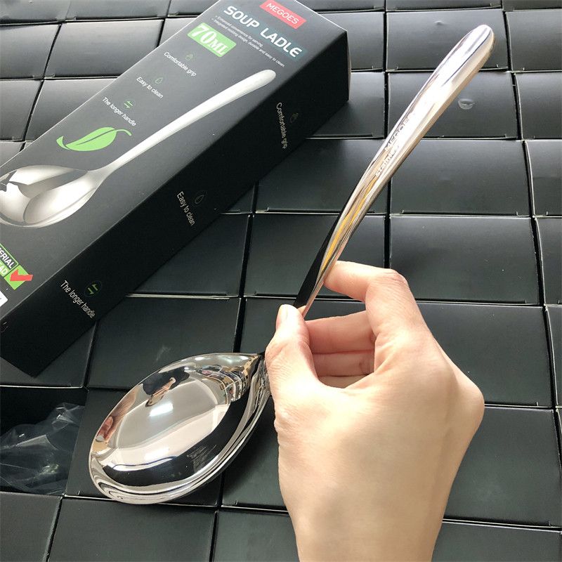 

One-Piece Die-Cast Large Stainless Steel Spoon, Thickened Long Handle Household Kitchen Spoon for Soup, Porridge, and Hot Pot 1 pack
