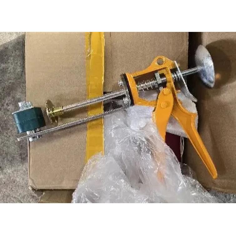 Quick Connect Installation Fixture Tool for Automotive Fuel Pipe Joints