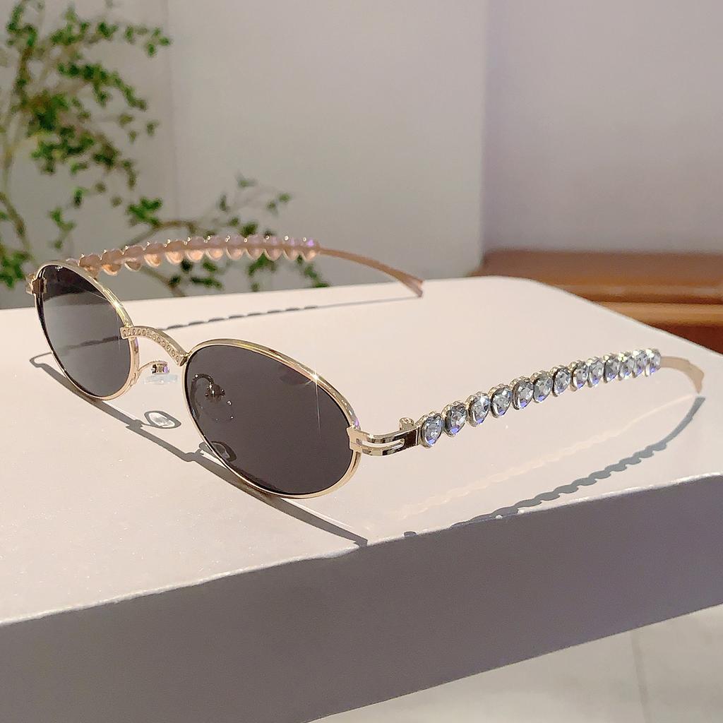 Modne Serce Cyrkonie Błyszczące Odcienie Luksusowa Marka Metalowe Damskie Dekoracyjne Okulary Przeciwsłoneczne Vintage Owalny Design Damskie Okulary Przeciwsłoneczne