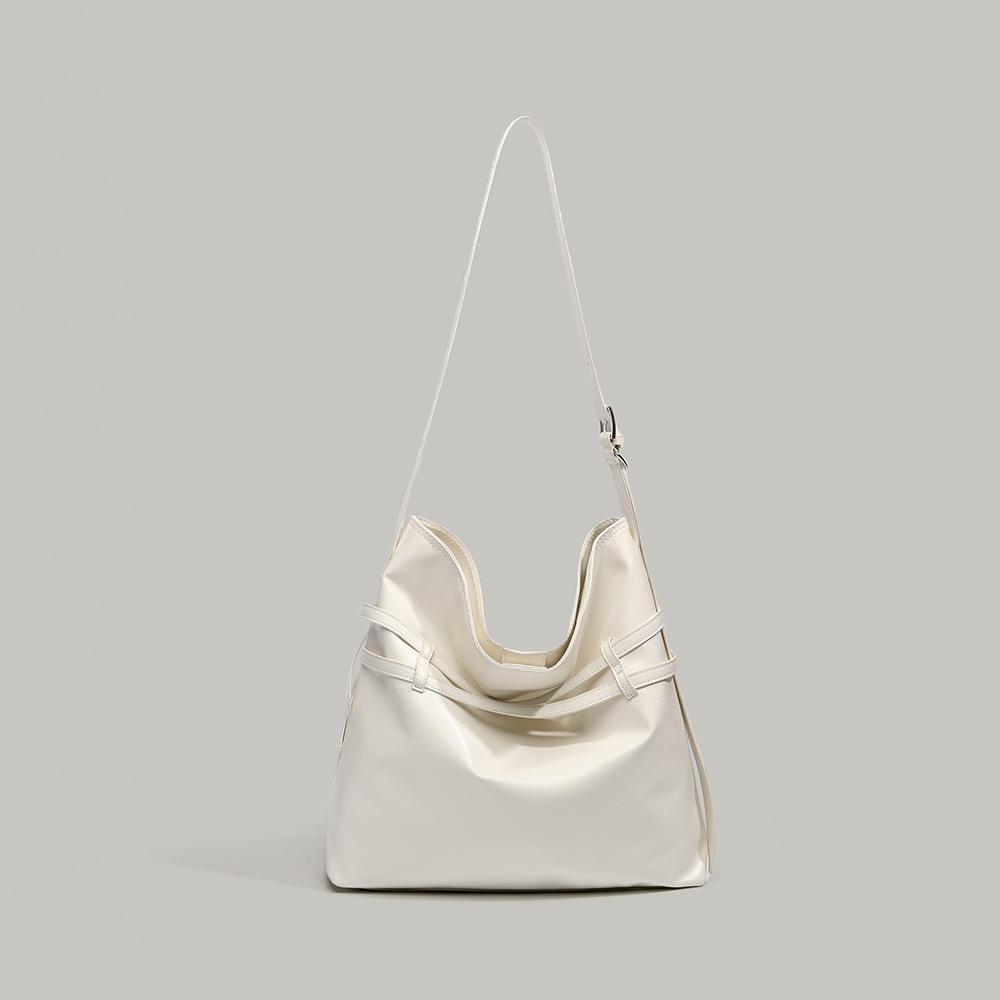 Korean Niche Design Motorcycle Bag High-End Large Capacity Tote Bag New Oil Wax Leather Wrinkled Drawstring Crossbody Bag