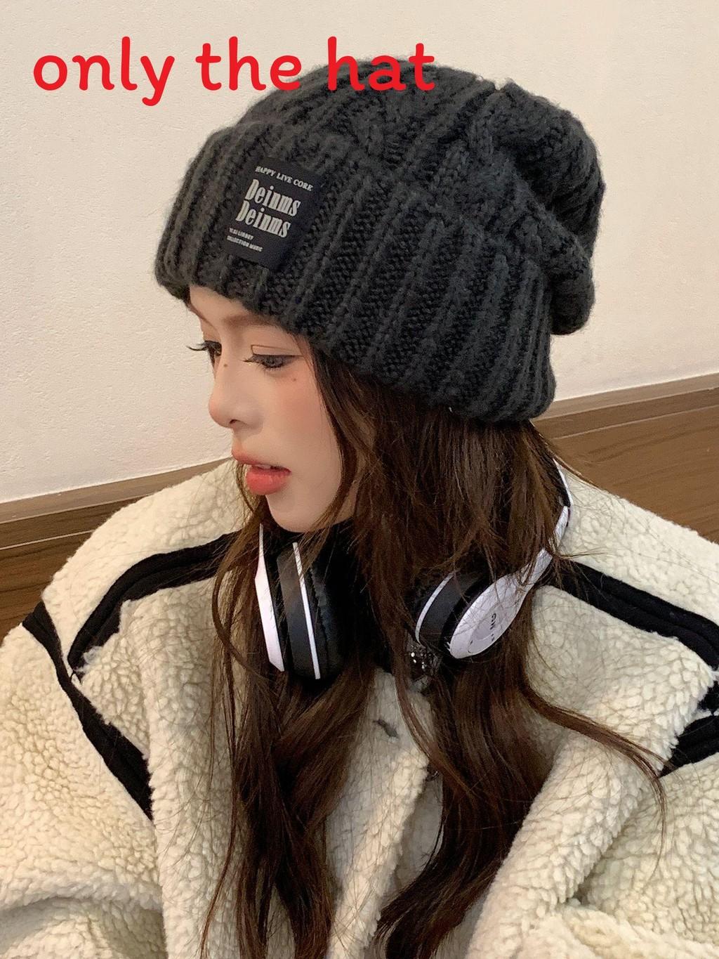 

Knitted Hat Style With Letter Decor And Big Head Circumference For Casual Wear