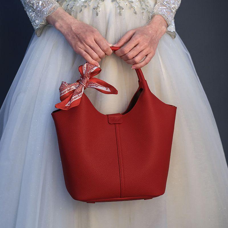 

Wedding Bag Female Bride 2024 New Arrival Large Capacity Fancy Young Niche Style Wedding Elegant Soft Crossbody Red Bag Red