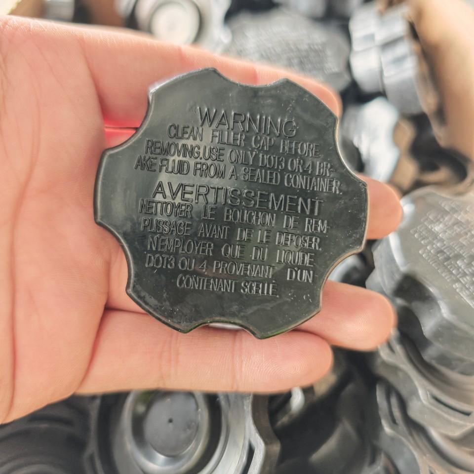 Compatible with JAC Refine S5 S3 M2 M4 M6 Brake Fluid Reservoir Cap and Brake Master Cylinder Reservoir
