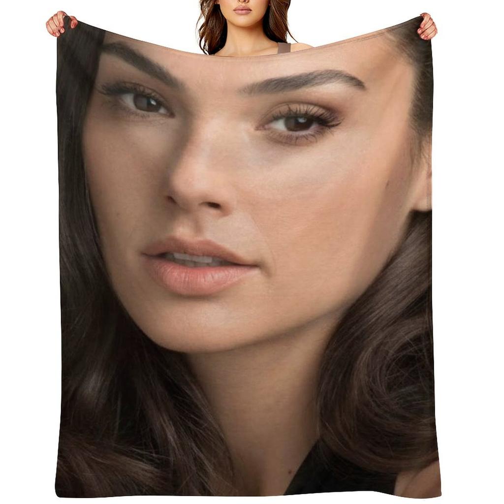 beautifull women Throw Blanket Luxury Throw Hairys Plaid Flannel Fabric Blankets