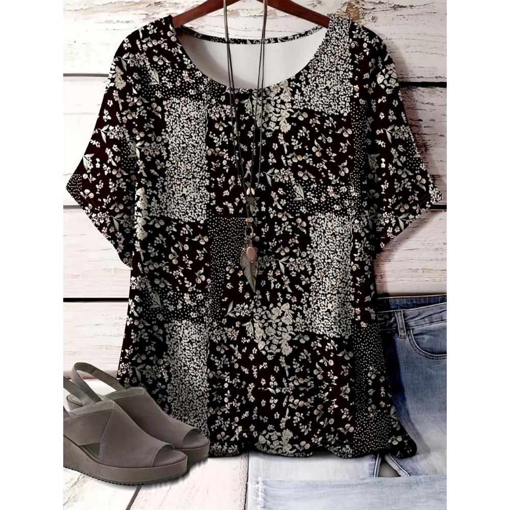 Vintage Paisley Graphics Women's Short Sleeve T-Shirt Ethnic Style O-Neck 3D Printed Top Tees Summer Loose Women's Clothing