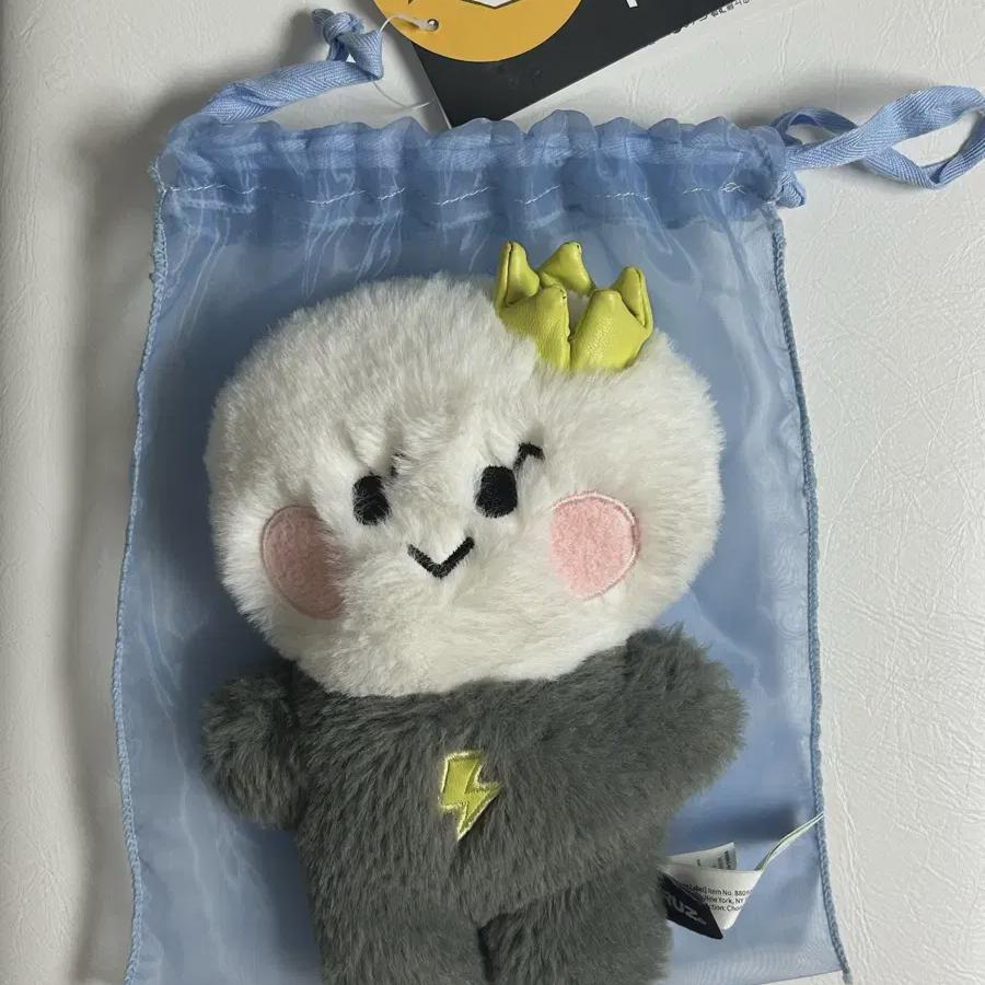 

TREASURE Кукла Труз Йорк