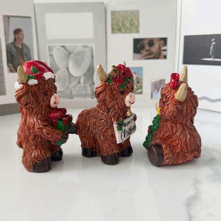 Highlands Cow Figurines Garden Decors Craft Ornament Housewarmings Gift,Resin Animal Statues Farmhouse Shelf Decors