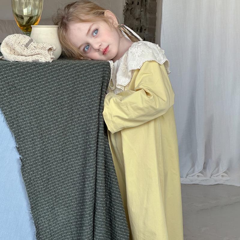 Frühling 2025 Spitzenkragen Locker Geschnittenes Prinzessinnenkleid für Mädchen