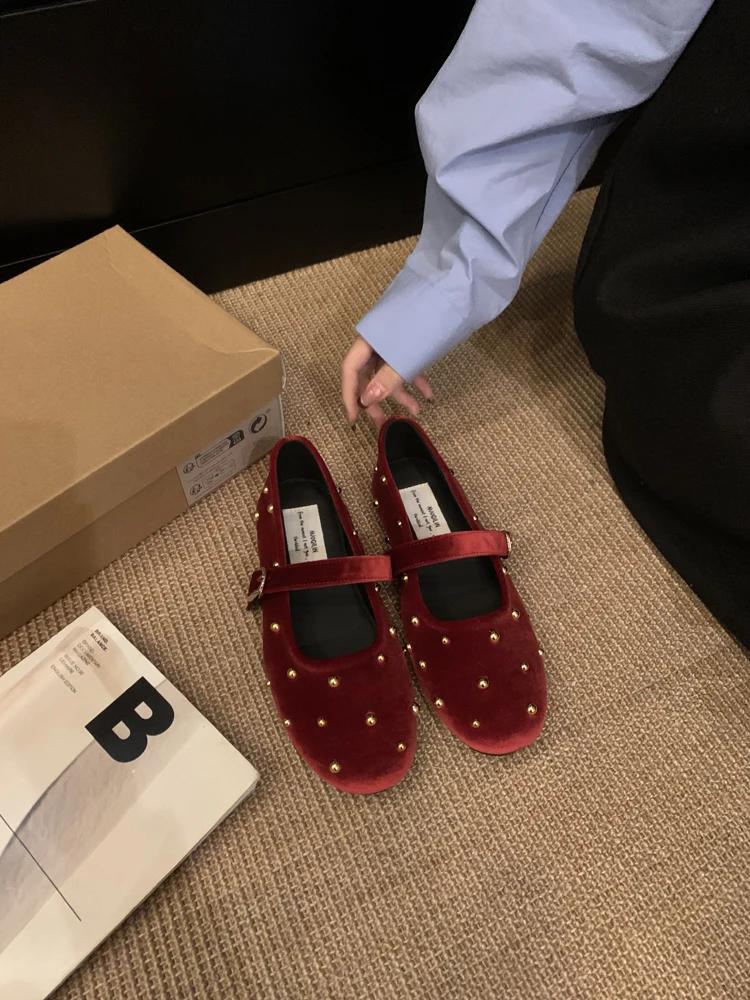 Fashion IPPEUM Red Velvet Ballet Flats Women Mary Janes Shoes 2025 New Round Toe Buckle Ballerina Shoes