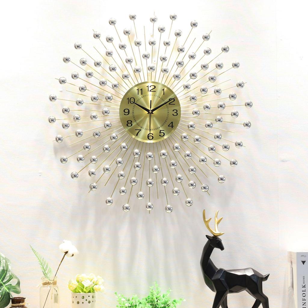 Trendy European Iron Art Living Room Wall Clock: Stylish Home Quartz Timepiece