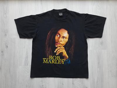 Vintage Y2K Bob Marley XL Size T-Shirt .Heavyweight T-Shirt.Bob Marley Graphic T-Shirt.