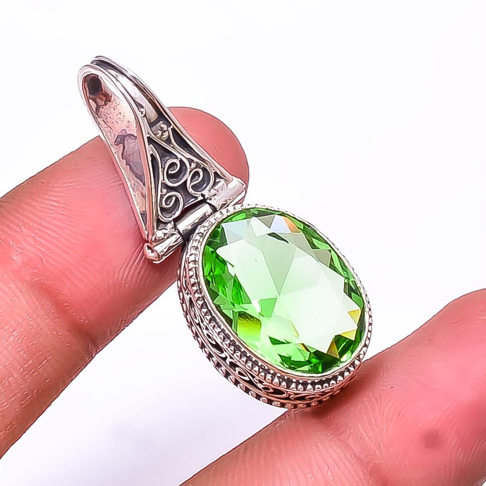 

Green Amethyst Fine Art 925 Sterling Silver Pendant 1.64 P95