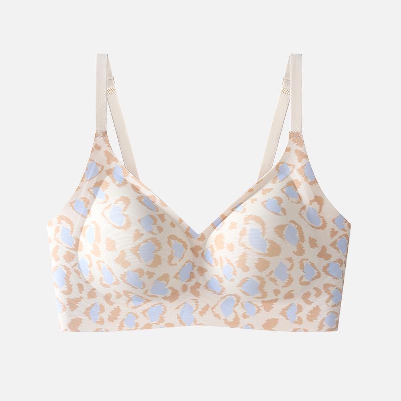 Leopard Print Seamless Push-Up Bra for Women - Anti-Sagging, Warm, with Side Support for a Beautiful Back