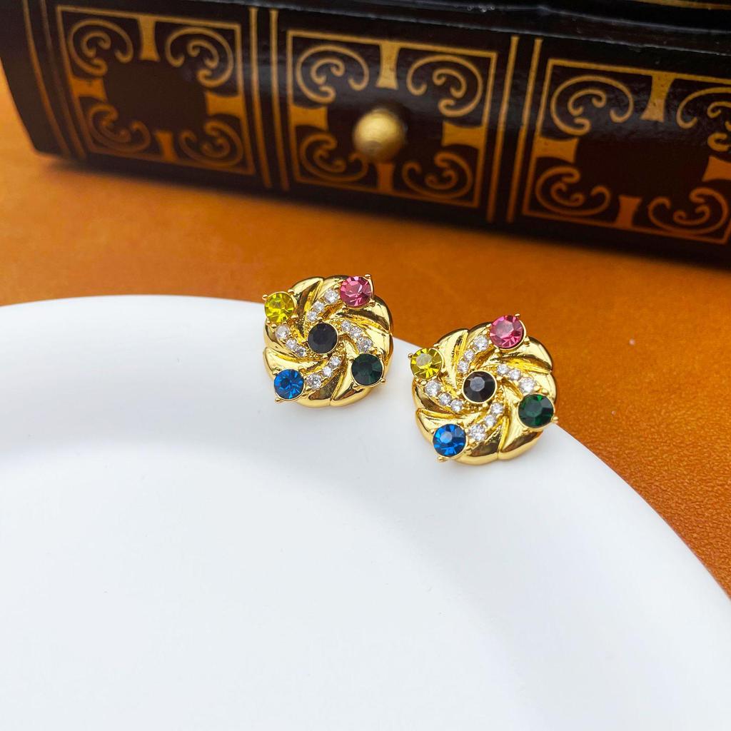 European-American Retro Swirl Gemstone Stud Earrings