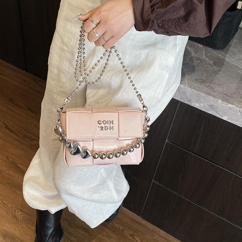 High-end Niche Bag Women's Spring and Summer 2025 New Fashion Shoulder Messenger Bag Korean Version Women's Woven Small Square Bag