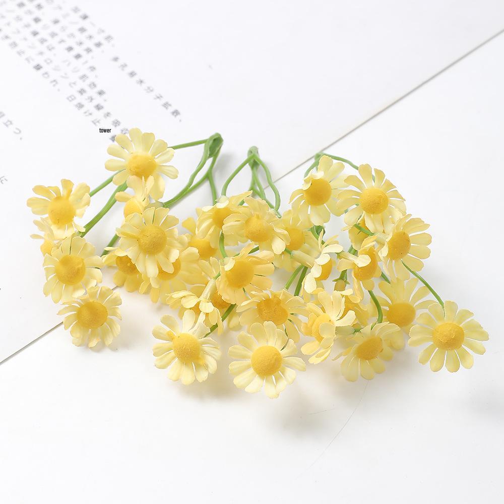 Pastoral Daisy and Sunflower Artificial Silk Flower Bouquet for DIY Wreath Decoration
