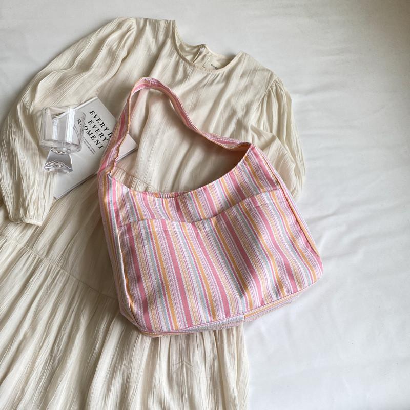 Trendy And Chic Shoulder Tote Bag For Women Crafted From Durable Canvas Material