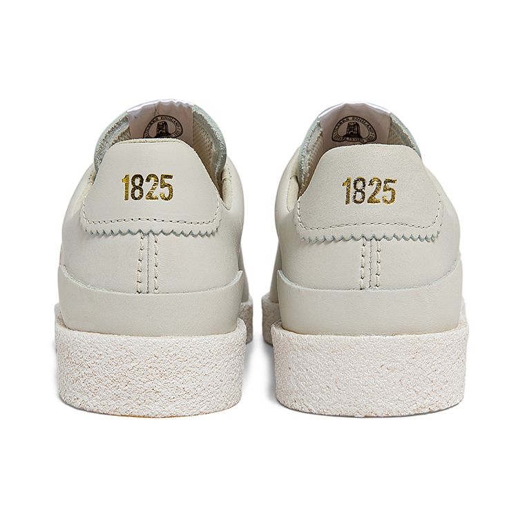 Clarks Originals Leather Low-Top Fashion Sneakers Men Sneakers Off-White 261619027