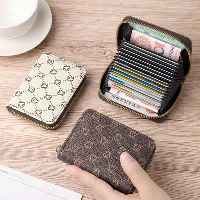 Porta-cartões Feminino Estilo Europeu e Americano: Design Elegante e de Alta Capacidade com Múltiplos Compartimentos para Cartões e Compartimento para ID Integrado.