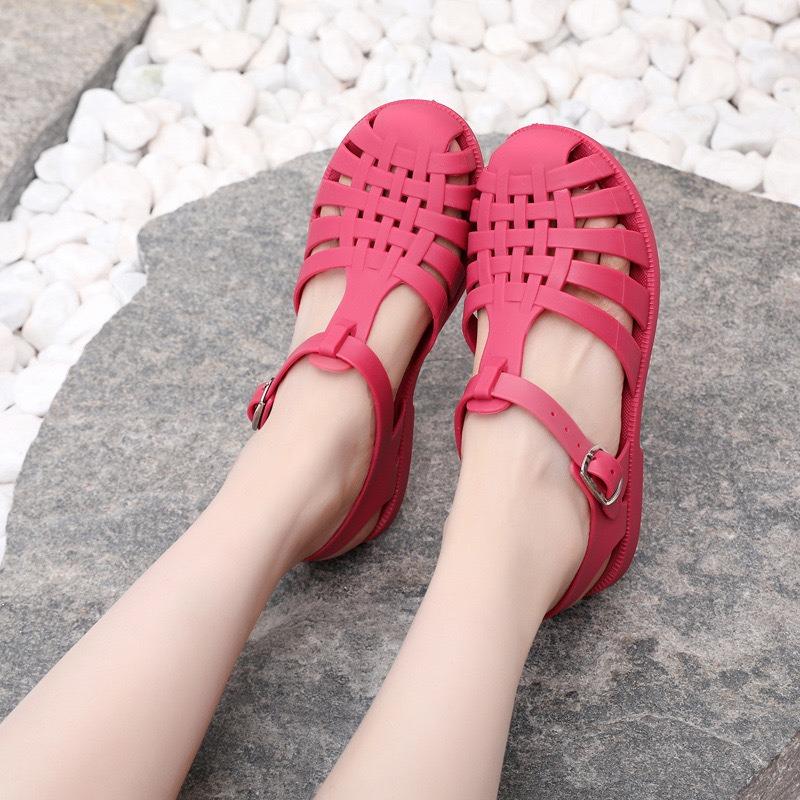Baotou Sandals Women's Summer Flat Bottom Hollow Hole Shoes Non-slip Beach Jelly Shoes Plastic Roman Sandals