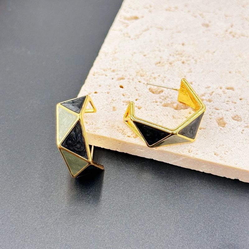 Spring And Summer Earrings Women'S High-End Stud Earrings Geometric Contrasting Color Earrings Batch