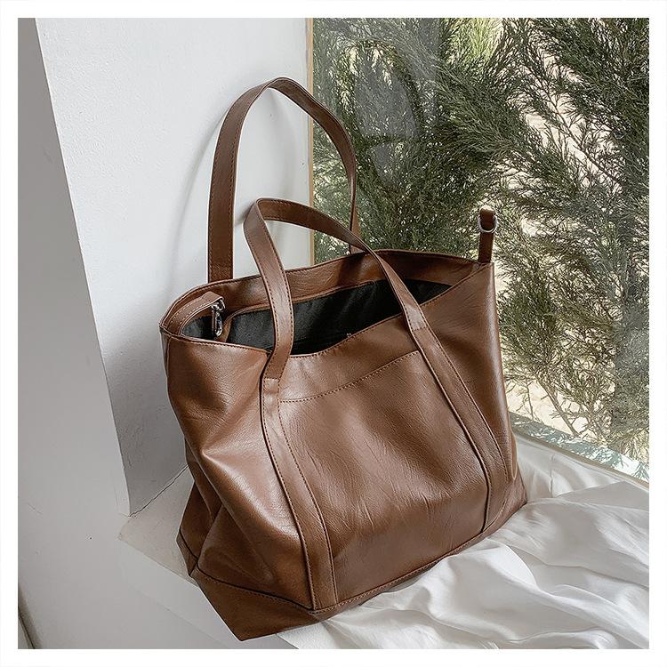 Einfache Handtasche mit großer Kapazität Damen Sommer 2023 Neue trendige Mode Hochwertige Schultertasche im westlichen Stil Net Red Tragetasche