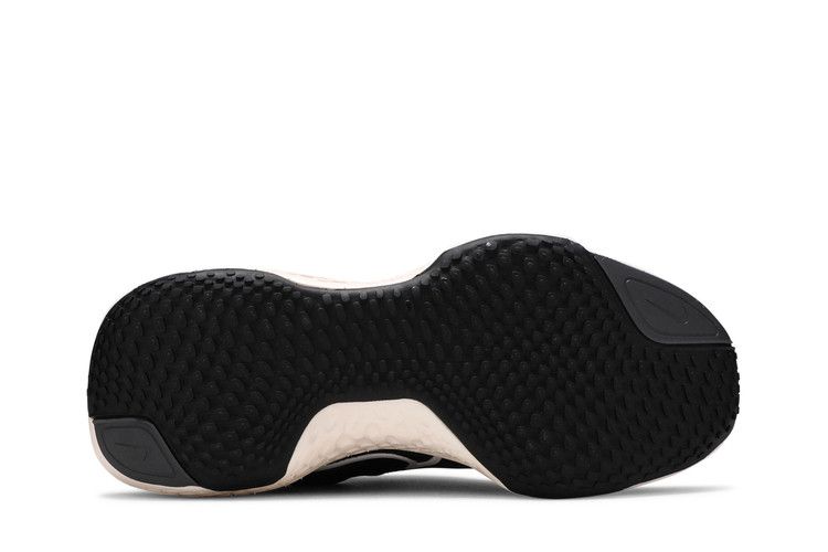 Nike Wmns ZoomX Invincible Run Flyknit 'Black White'
