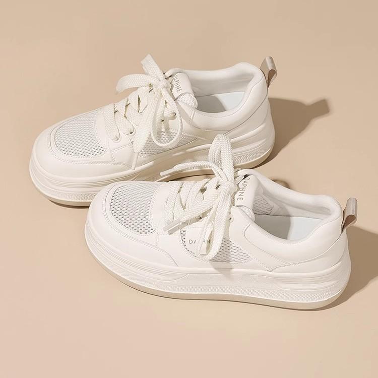 

2025 summer little white shoes women s versatile mesh breathable thick-soled muffin thin new explosive casual dad sports shoes 35