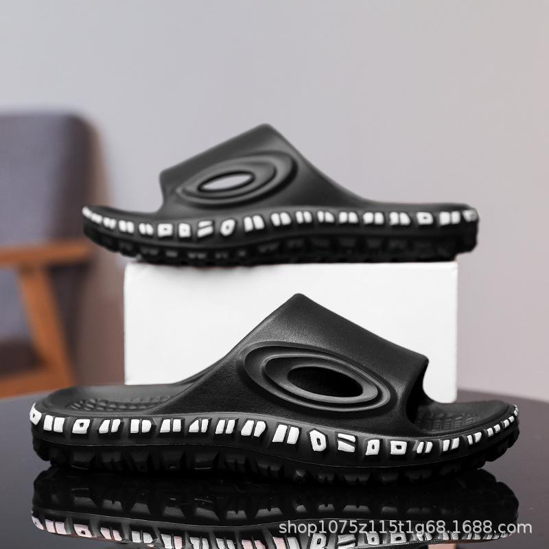 

Spring new soft bottom couple one-word drag non-slip and wear-resistant casual and lightweight outer wear cool slippers 36-37 чорний