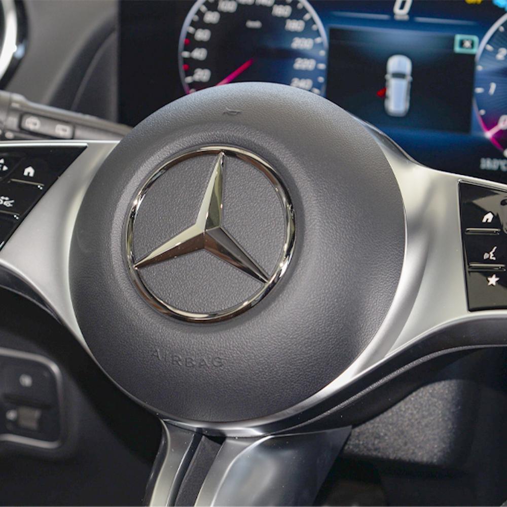 1pc Car ABS Plastic Steering Wheel Logo Circle Trim Sticker For Mercedes Benz AMG W204 W213 W205 W211 W176 W177 W203 Accessories